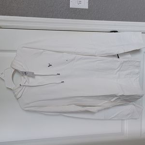 American eagle long Sleeve hooded pull over. Size Medium